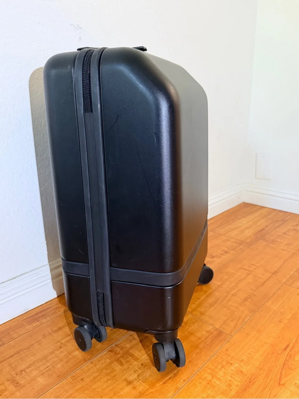 Nomatic Carry-On Classic